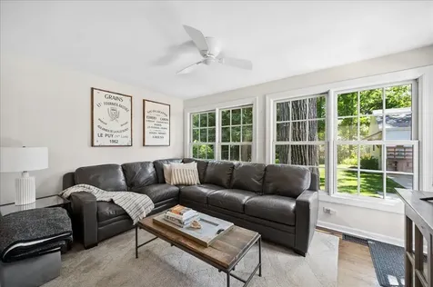 264 Central Avenue Highland Park IL 60035