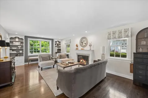 264 Central Avenue Highland Park IL 60035