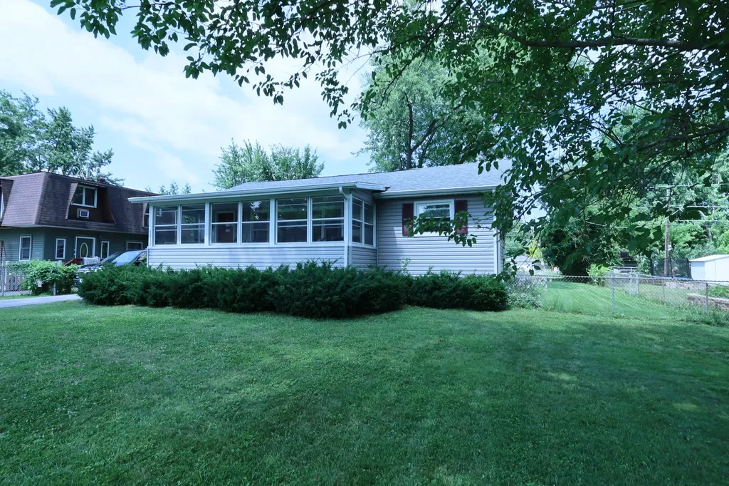 42690 North Lake Drive Antioch IL 60002