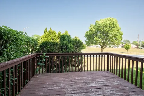 889 Heatherbrook Court Wheaton IL 60189