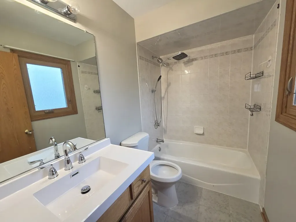 8112 Rutherford Drive Woodridge IL 60517
