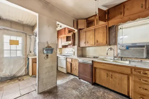 1930 South 3rd Avenue Maywood IL 60153