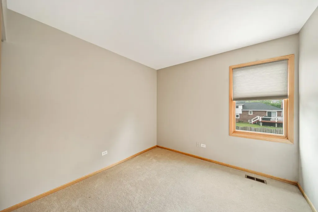 3444 Drover Lane Darien IL 60561