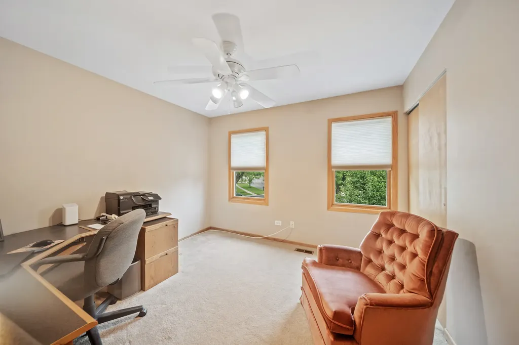 3444 Drover Lane Darien IL 60561