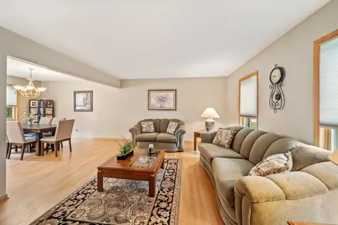 3444 Drover Lane Darien IL 60561