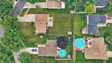 3444 Drover Lane Darien IL 60561