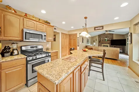 3444 Drover Lane Darien IL 60561
