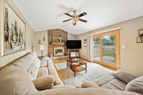 3444 Drover Lane Darien IL 60561