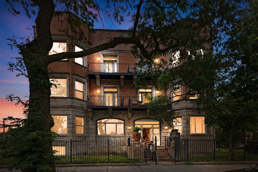 5014 South King Drive Chicago IL 60615