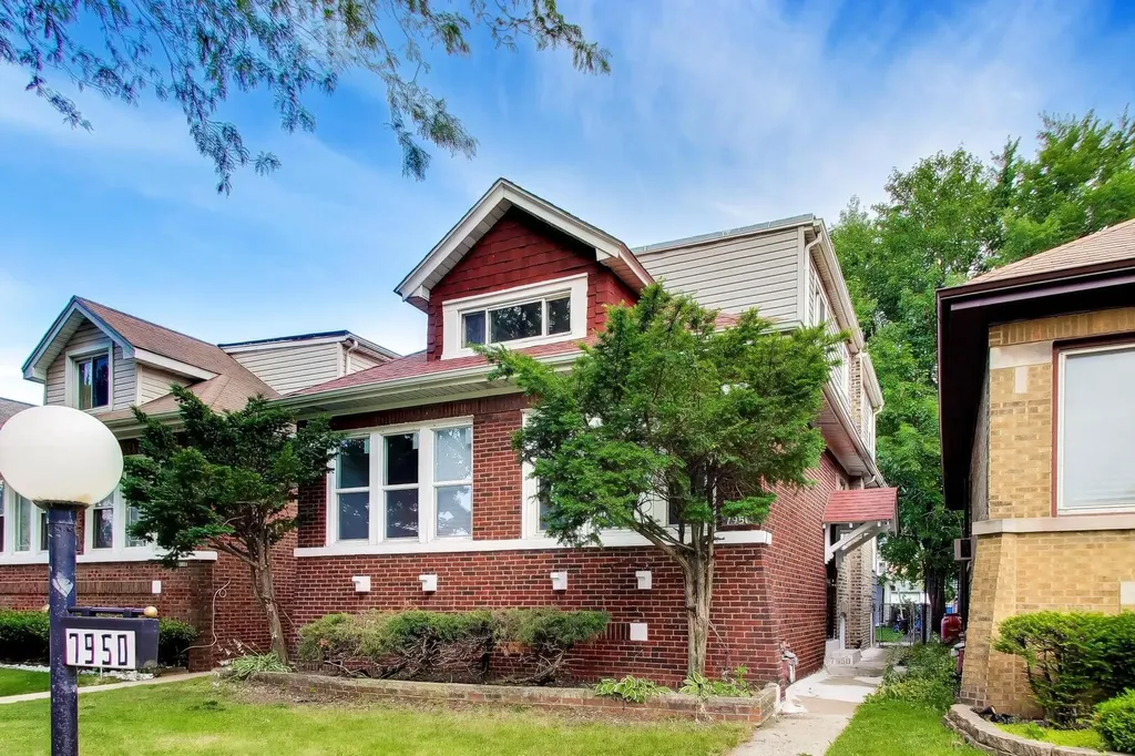 7950 South Indiana Avenue Chicago IL 60619