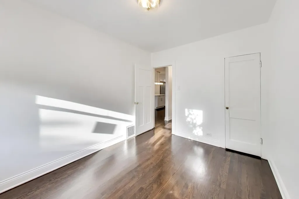 7950 South Indiana Avenue Chicago IL 60619