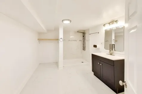 7950 South Indiana Avenue Chicago IL 60619