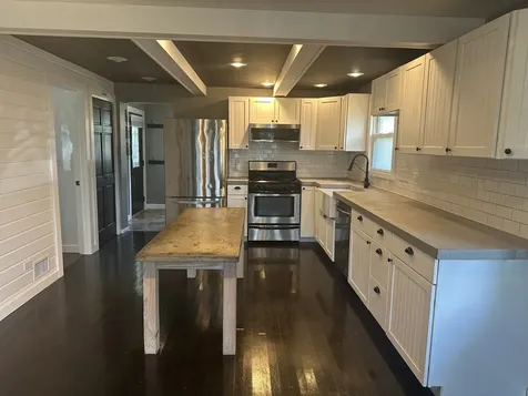 812 Ridge Avenue Wauconda IL 60084