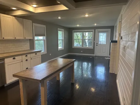 812 Ridge Avenue Wauconda IL 60084