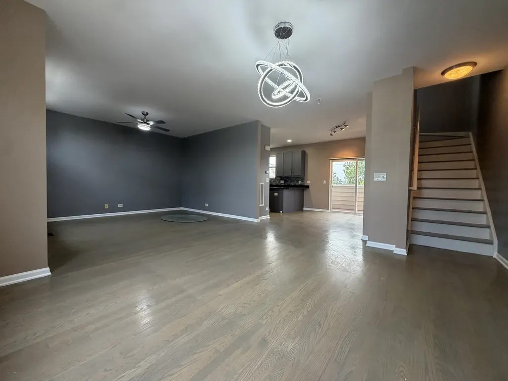 5350 West Hanson Avenue Chicago IL 60639