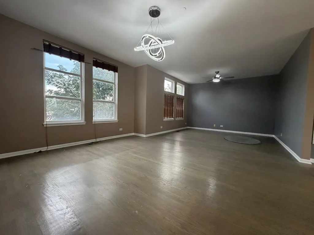 5350 West Hanson Avenue Chicago IL 60639