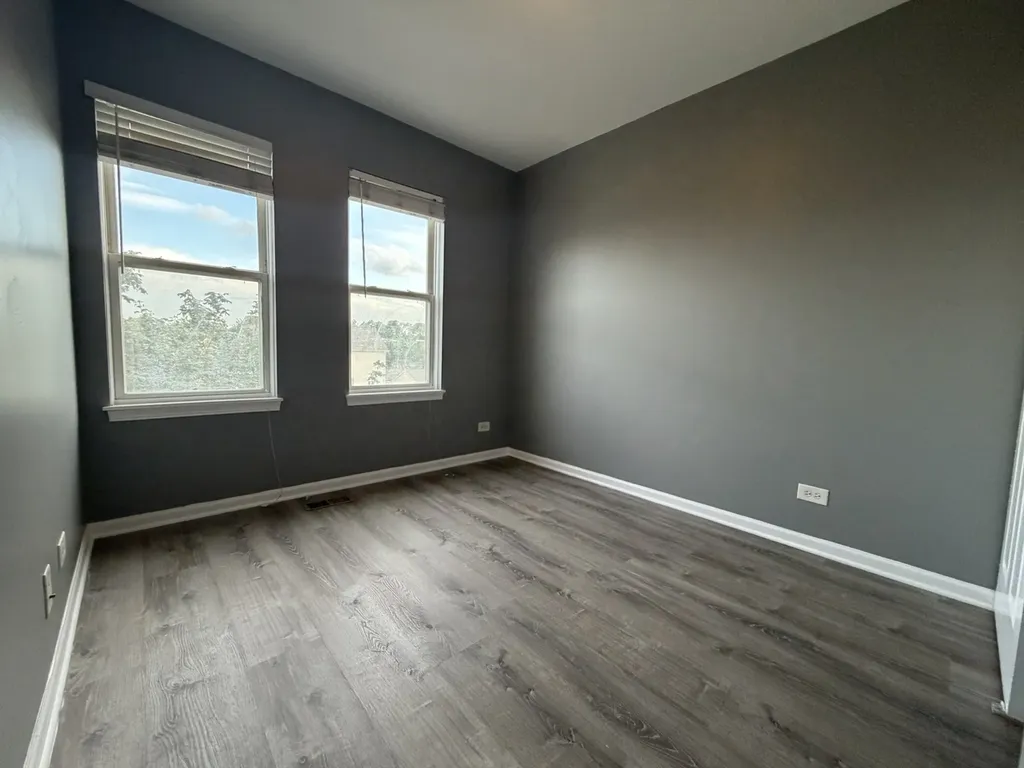 5350 West Hanson Avenue Chicago IL 60639
