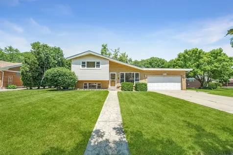 513 West Division Street Itasca IL 60143