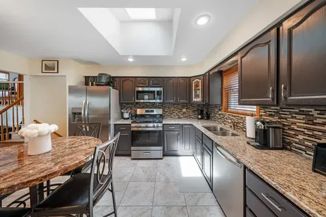 513 West Division Street Itasca IL 60143