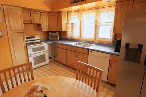 10313 South Karlov Avenue Oak Lawn IL 60453
