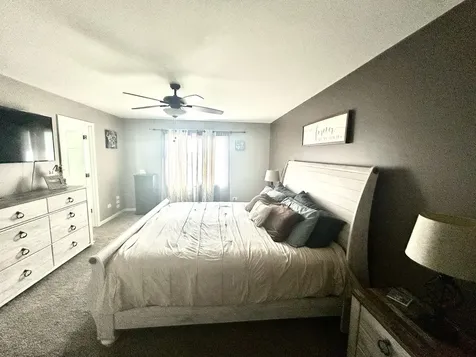 437 Raintree Drive Oswego IL 60543