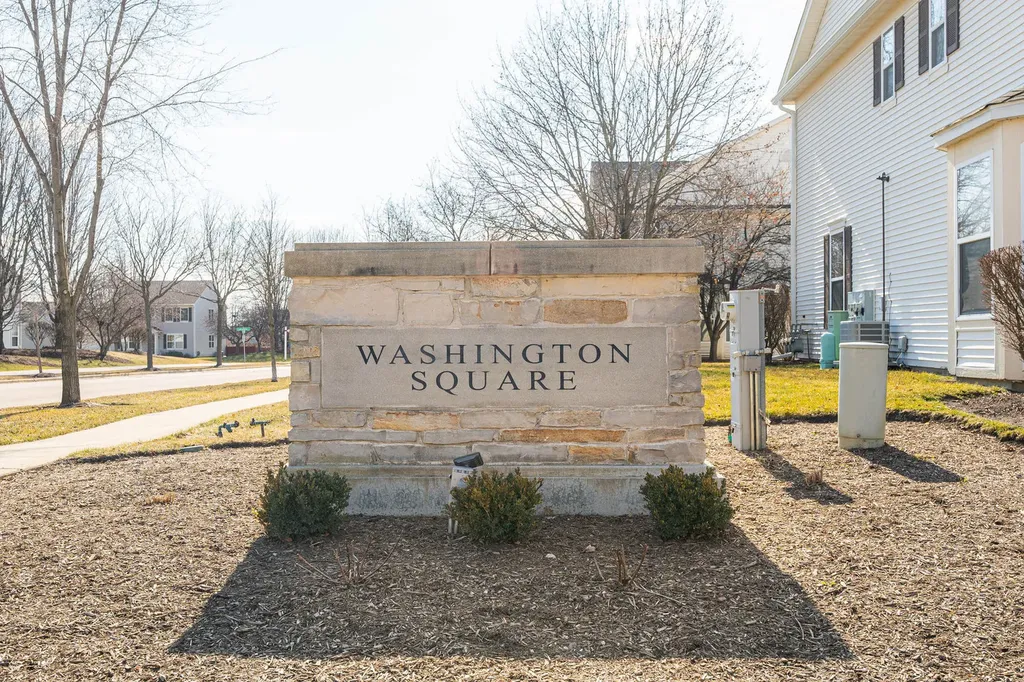 2257 Georgetown Circle Aurora IL 60503
