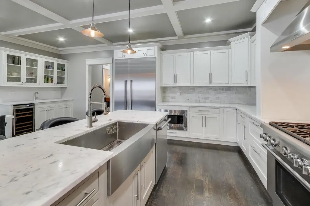 2237 West Winona Street Chicago IL 60625