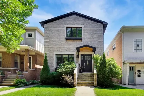 2237 West Winona Street Chicago IL 60625