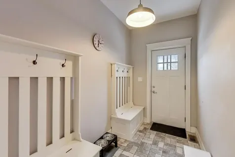 2237 West Winona Street Chicago IL 60625