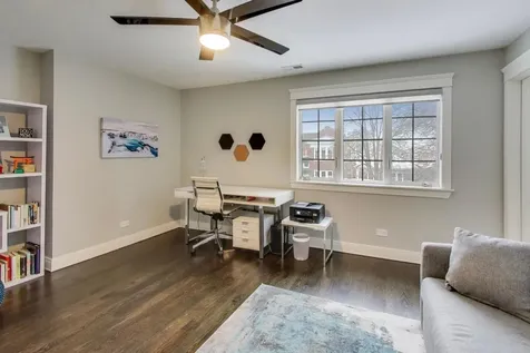 2237 West Winona Street Chicago IL 60625