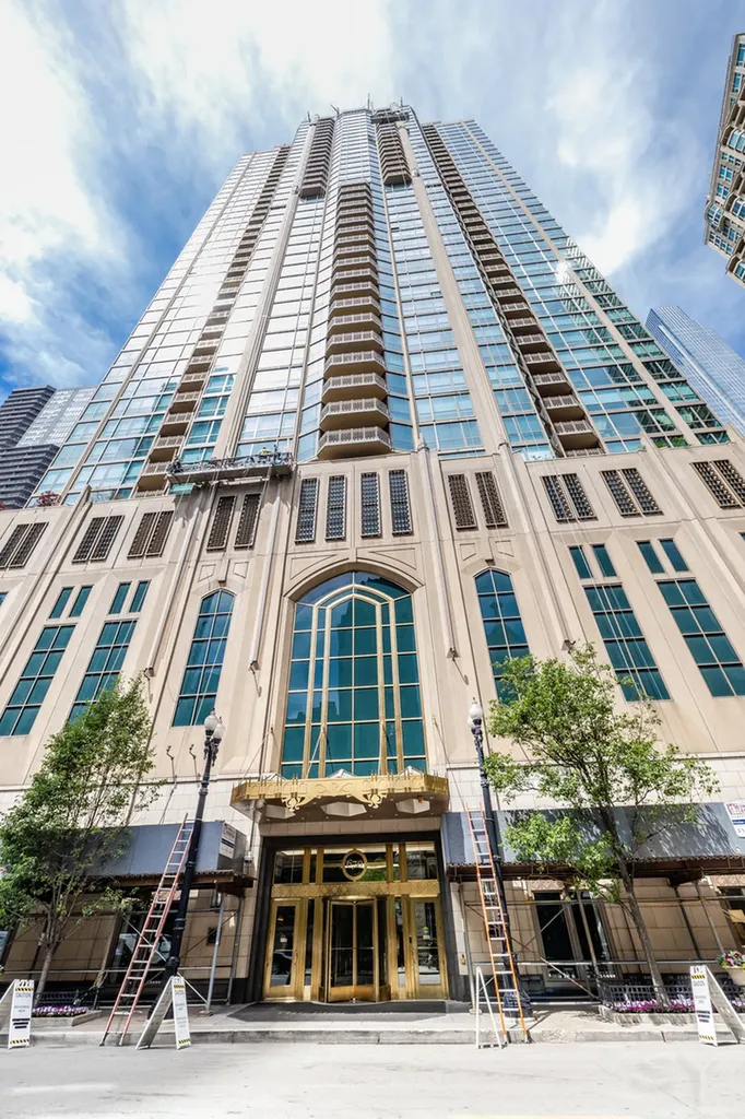 21 East Huron Street Chicago IL 60611