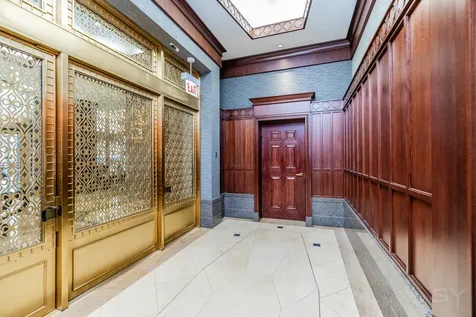 21 East Huron Street Chicago IL 60611