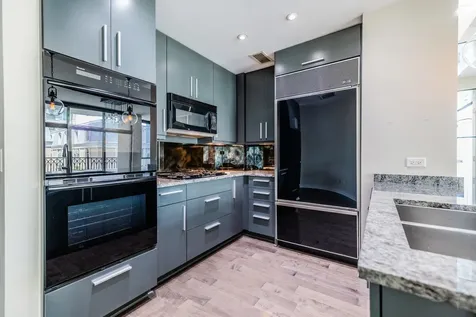 21 East Huron Street Chicago IL 60611