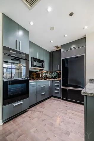 21 East Huron Street Chicago IL 60611