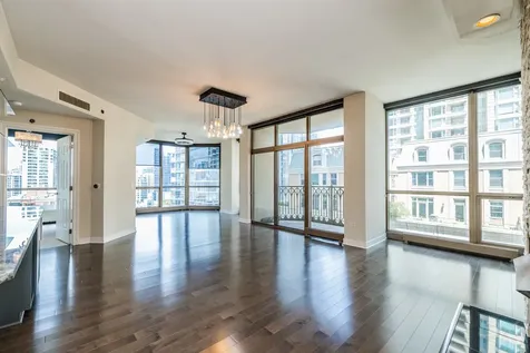 21 East Huron Street Chicago IL 60611