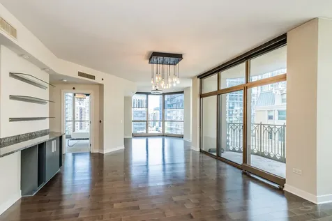 21 East Huron Street Chicago IL 60611