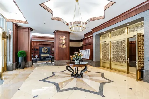 21 East Huron Street Chicago IL 60611