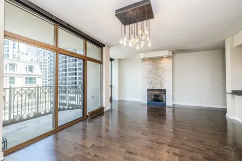 21 East Huron Street Chicago IL 60611