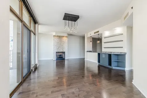 21 East Huron Street Chicago IL 60611