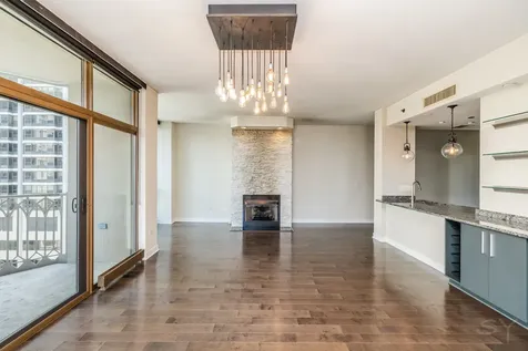 21 East Huron Street Chicago IL 60611
