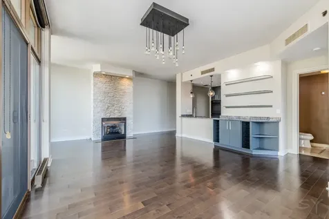 21 East Huron Street Chicago IL 60611