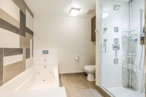21 East Huron Street Chicago IL 60611