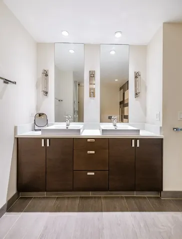 21 East Huron Street Chicago IL 60611