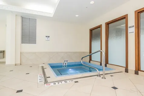 21 East Huron Street Chicago IL 60611