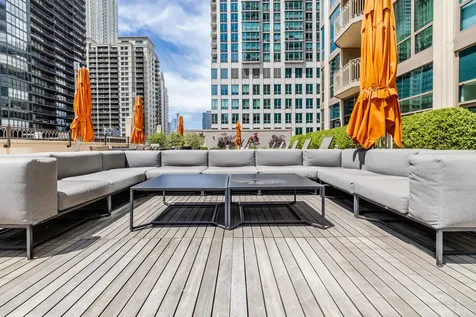 21 East Huron Street Chicago IL 60611