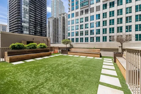 21 East Huron Street Chicago IL 60611