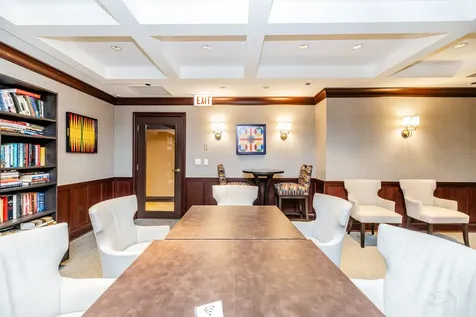 21 East Huron Street Chicago IL 60611