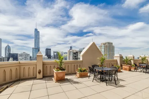 21 East Huron Street Chicago IL 60611