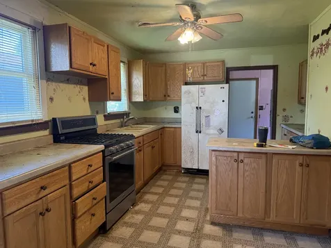 1205 K Avenue Sterling IL 61081