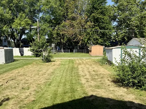 1205 K Avenue Sterling IL 61081